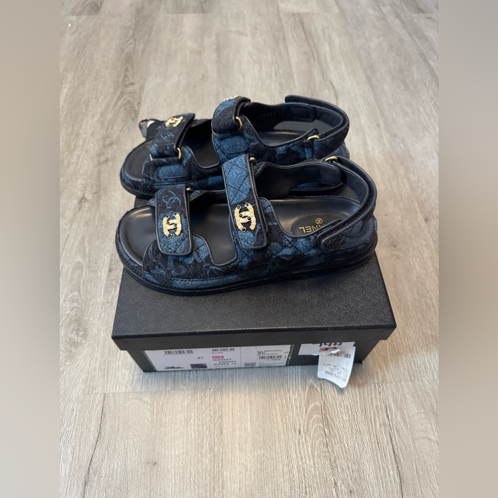 Chanel Blue Quilted Sandals with Gold Accents - Picture 4 of 12
